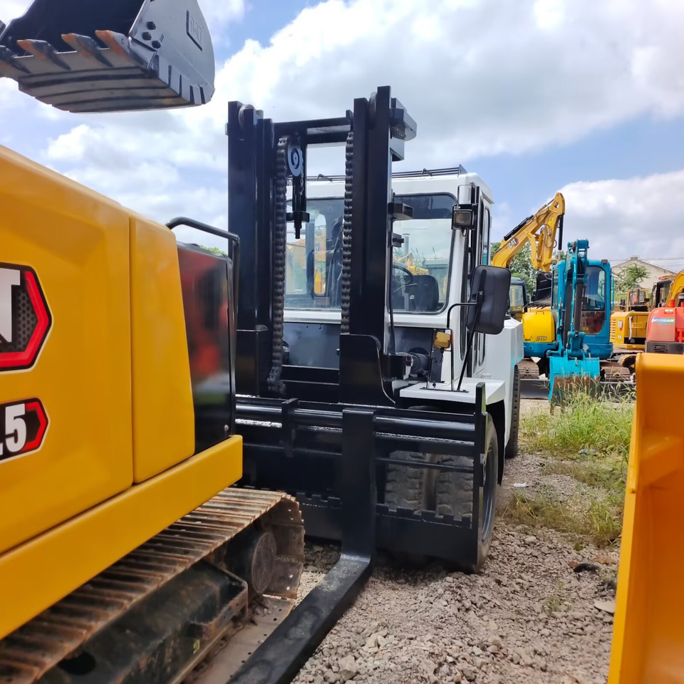 TCM FD 100 - Forklift: gambar 2 TCM FD 100 - Forklift: gambar 2