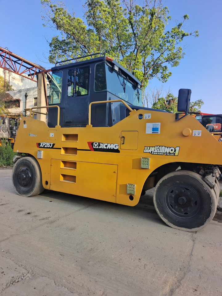 XCMG XP263 - Roller pneumatik: gambar 4 XCMG XP263 - Roller pneumatik: gambar 4