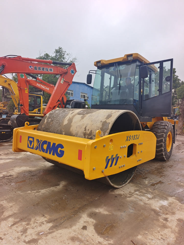 XCMG XS 183J - Roller jalan: gambar 3 XCMG XS 183J - Roller jalan: gambar 3