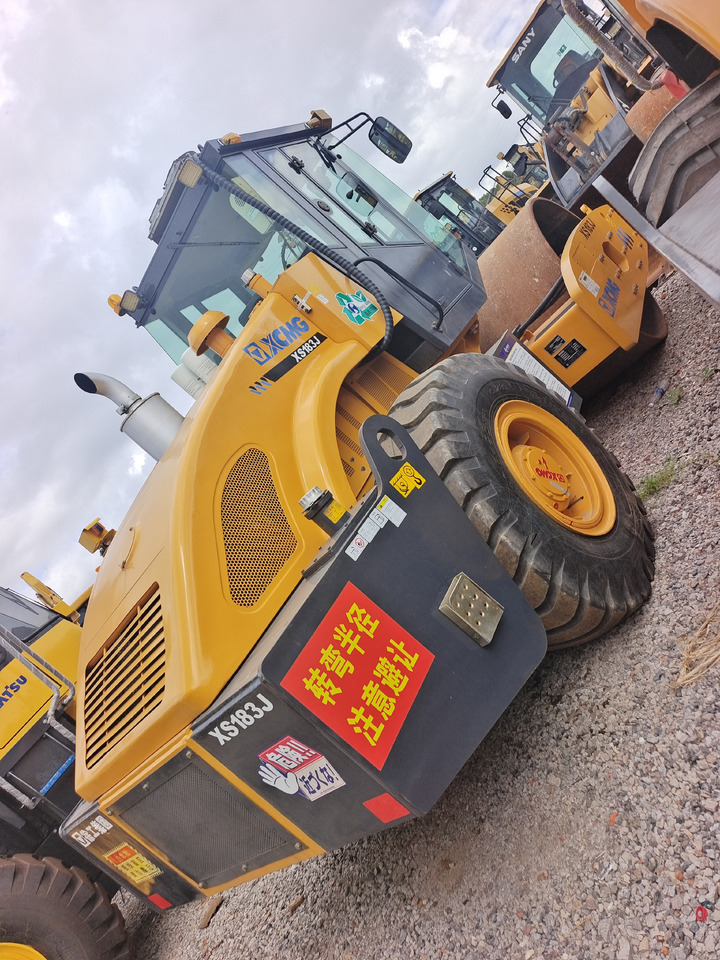 XCMG XS 183J - Roller jalan: gambar 3 XCMG XS 183J - Roller jalan: gambar 3