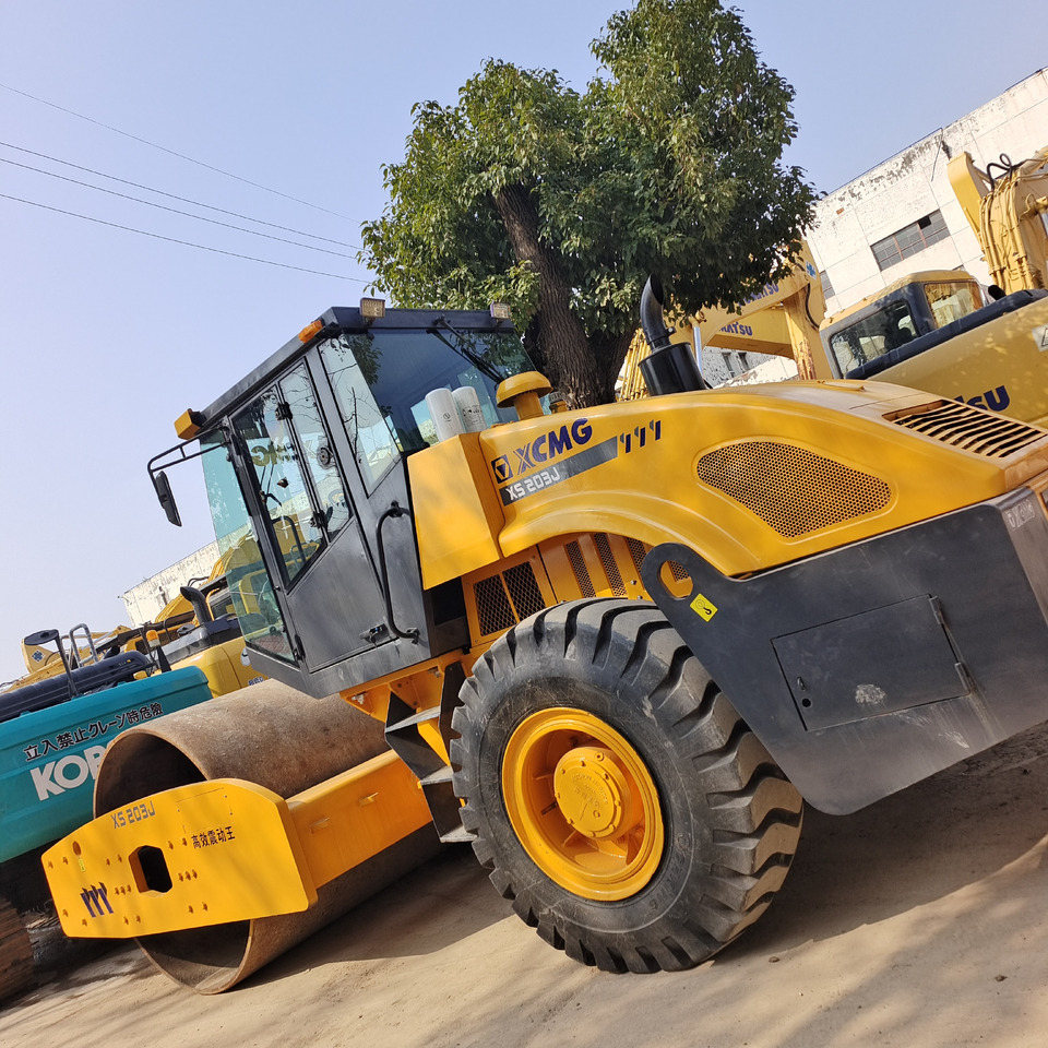 XCMG XS 203J - Roller jalan: gambar 2 XCMG XS 203J - Roller jalan: gambar 2