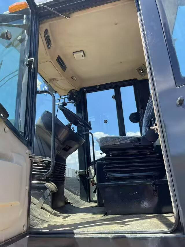 XCMG XS 222J 223J 263J 183J 163J - Roller jalan: gambar 2 XCMG XS 222J 223J 263J 183J 163J - Roller jalan: gambar 2