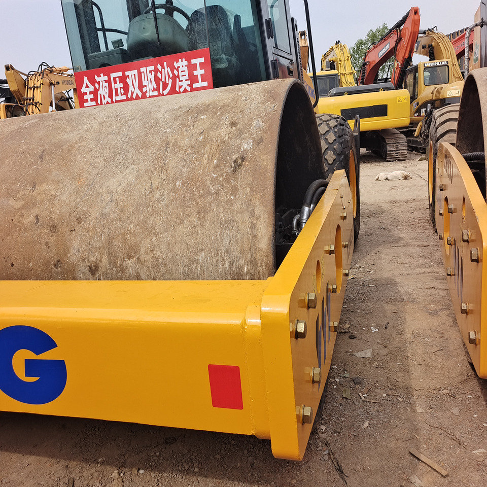XCMG XS203J - Roller jalan: gambar 4 XCMG XS203J - Roller jalan: gambar 4