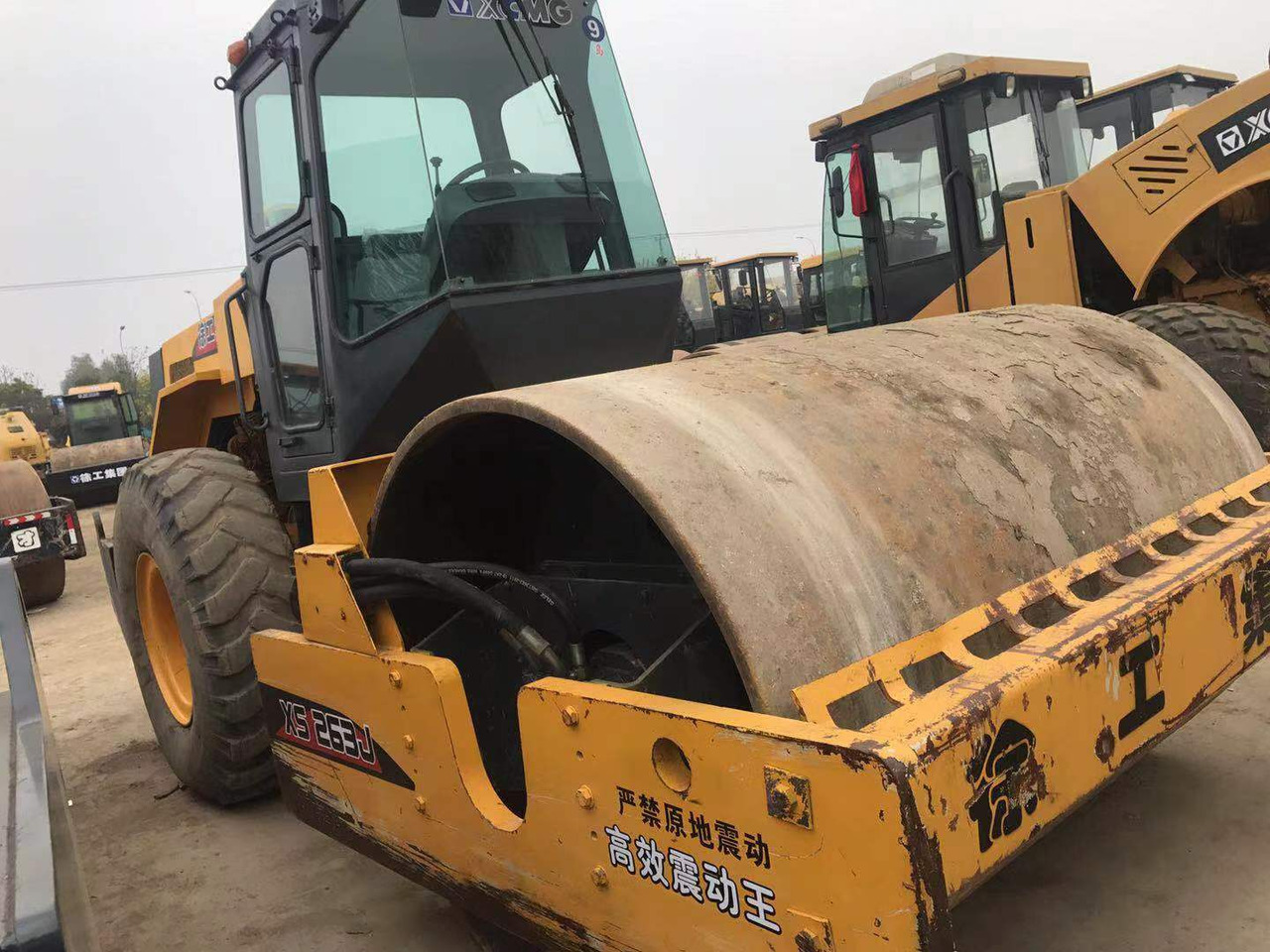 XCMG XS263J - Roller jalan: gambar 4 XCMG XS263J - Roller jalan: gambar 4