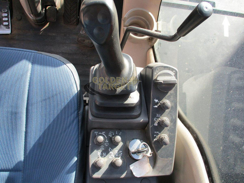 Ekskavator Hitachi ZX360W-3: gambar 18 Ekskavator Hitachi ZX360W-3: gambar 18