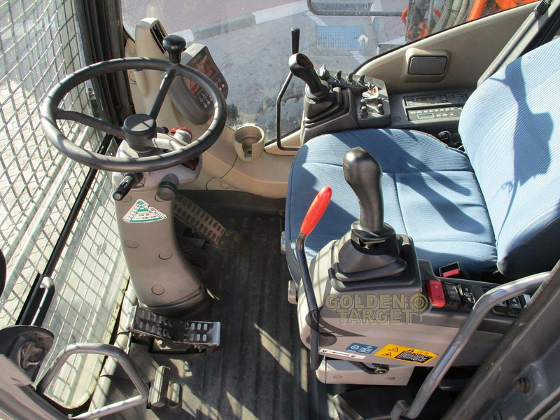 Ekskavator Hitachi ZX360W-3: gambar 17 Ekskavator Hitachi ZX360W-3: gambar 17