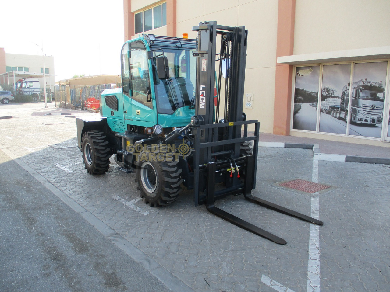 LGCM LG35R Rough Terrain Forklift - Forklift diesel: gambar 1 LGCM LG35R Rough Terrain Forklift - Forklift diesel: gambar 1