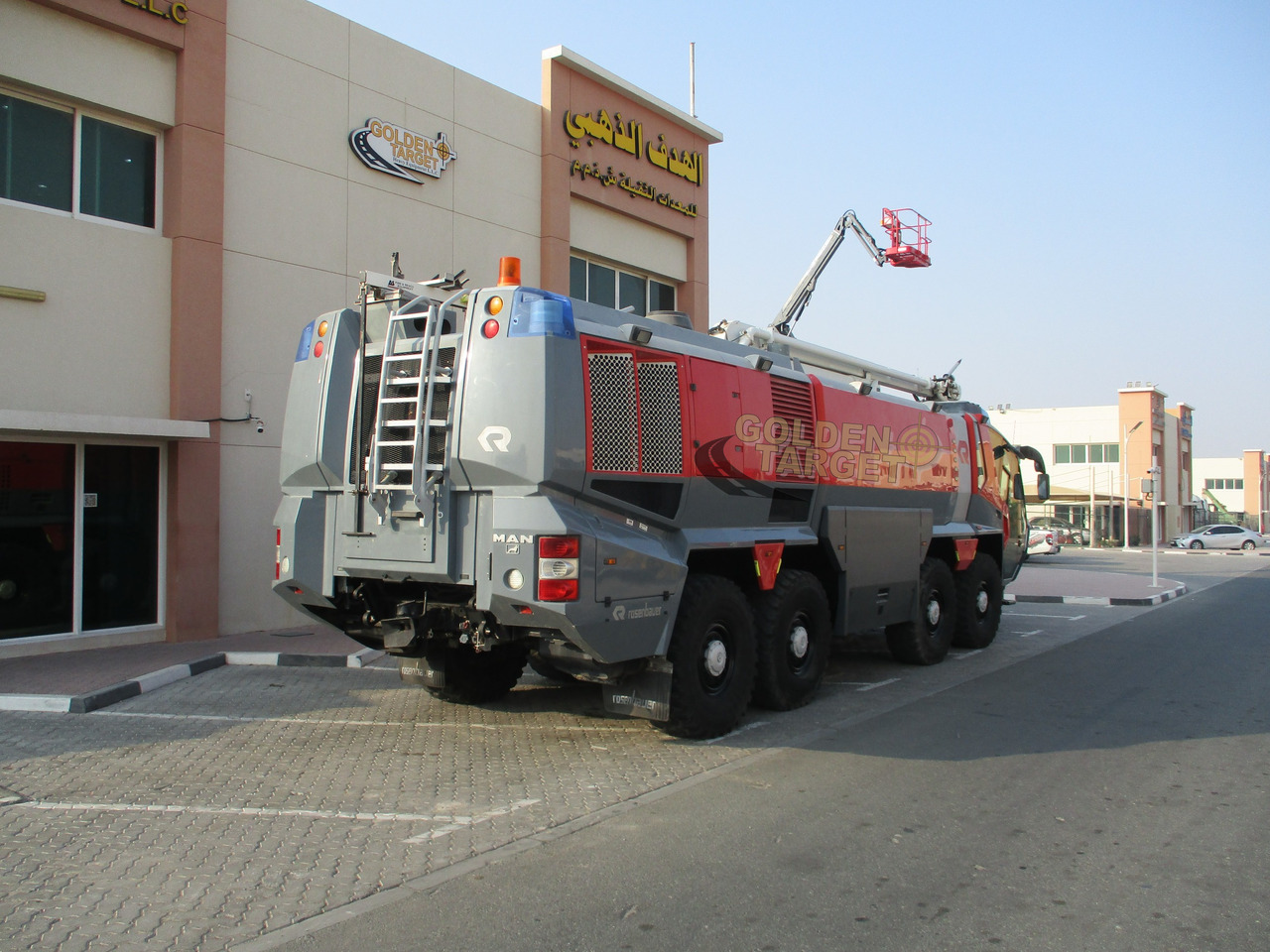 MAN FLF PANTHER 8x8 Airport Fire Truck - Truk pemadam kebakaran: gambar 3 MAN FLF PANTHER 8x8 Airport Fire Truck - Truk pemadam kebakaran: gambar 3