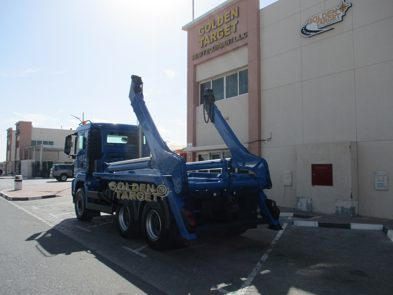 MAN TGS 26.440 6x4 Skip Loader - Truk skip loader: gambar 4 MAN TGS 26.440 6x4 Skip Loader - Truk skip loader: gambar 4