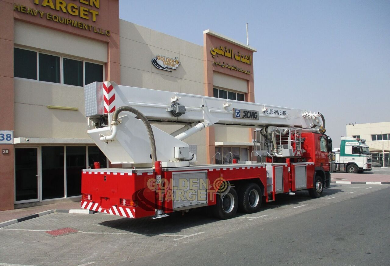 Mercedes-Benz Actros 3332 6x4 Manlift Truck - Truk pemadam kebakaran: gambar 1 Mercedes-Benz Actros 3332 6x4 Manlift Truck - Truk pemadam kebakaran: gambar 1