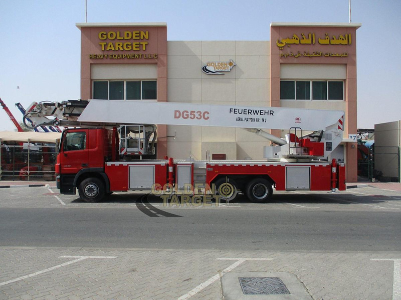 Mercedes-Benz Actros 3332 - Platform udara yang dipasang di truk: gambar 5 Mercedes-Benz Actros 3332 - Platform udara yang dipasang di truk: gambar 5