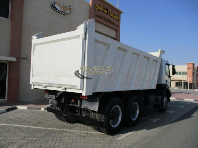 Renault Kerax 380 6x4 Tipper Truck - Truk jungkit: gambar 4 Renault Kerax 380 6x4 Tipper Truck - Truk jungkit: gambar 4