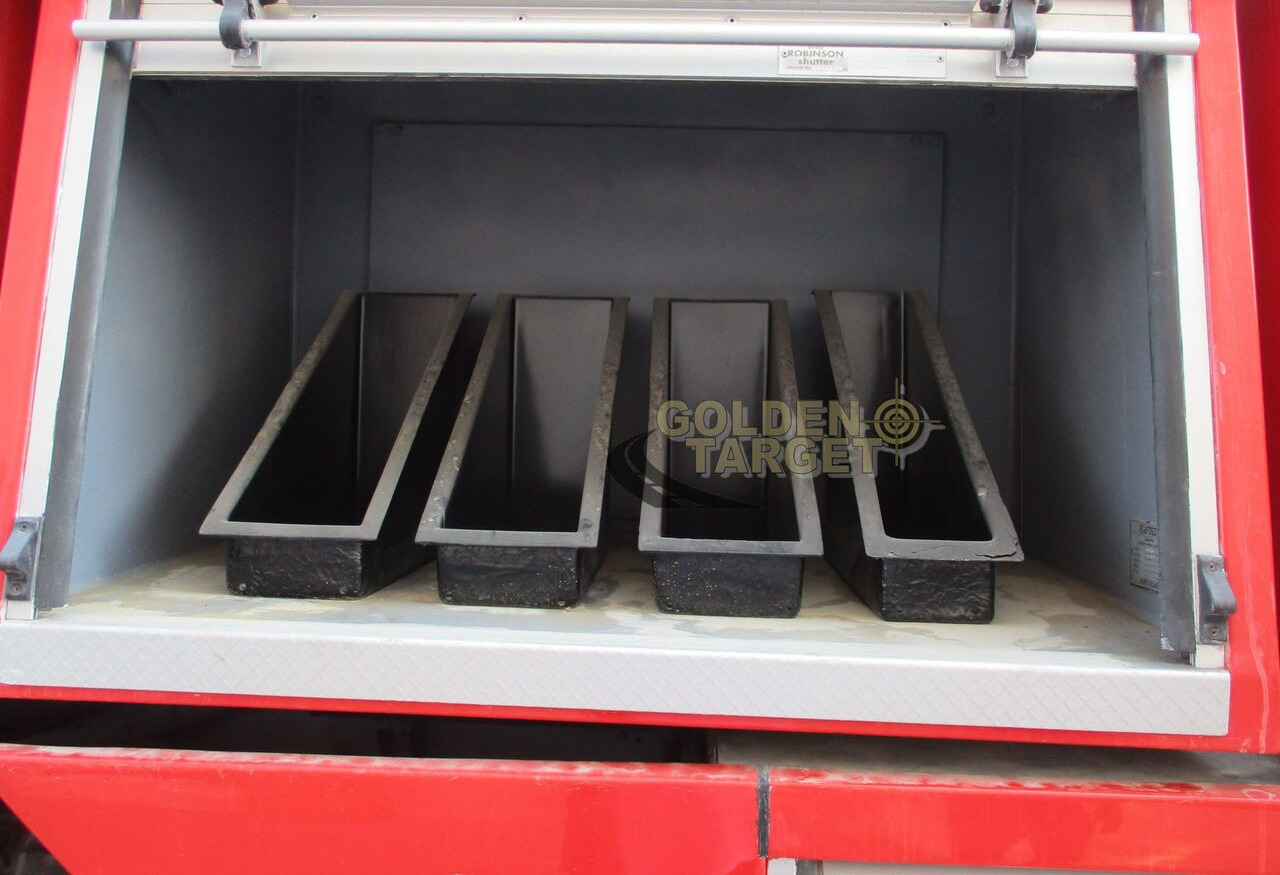 Reynold Boughton Barracuda 4x4 Airport Fire Truck - Truk pemadam kebakaran: gambar 5 Reynold Boughton Barracuda 4x4 Airport Fire Truck - Truk pemadam kebakaran: gambar 5