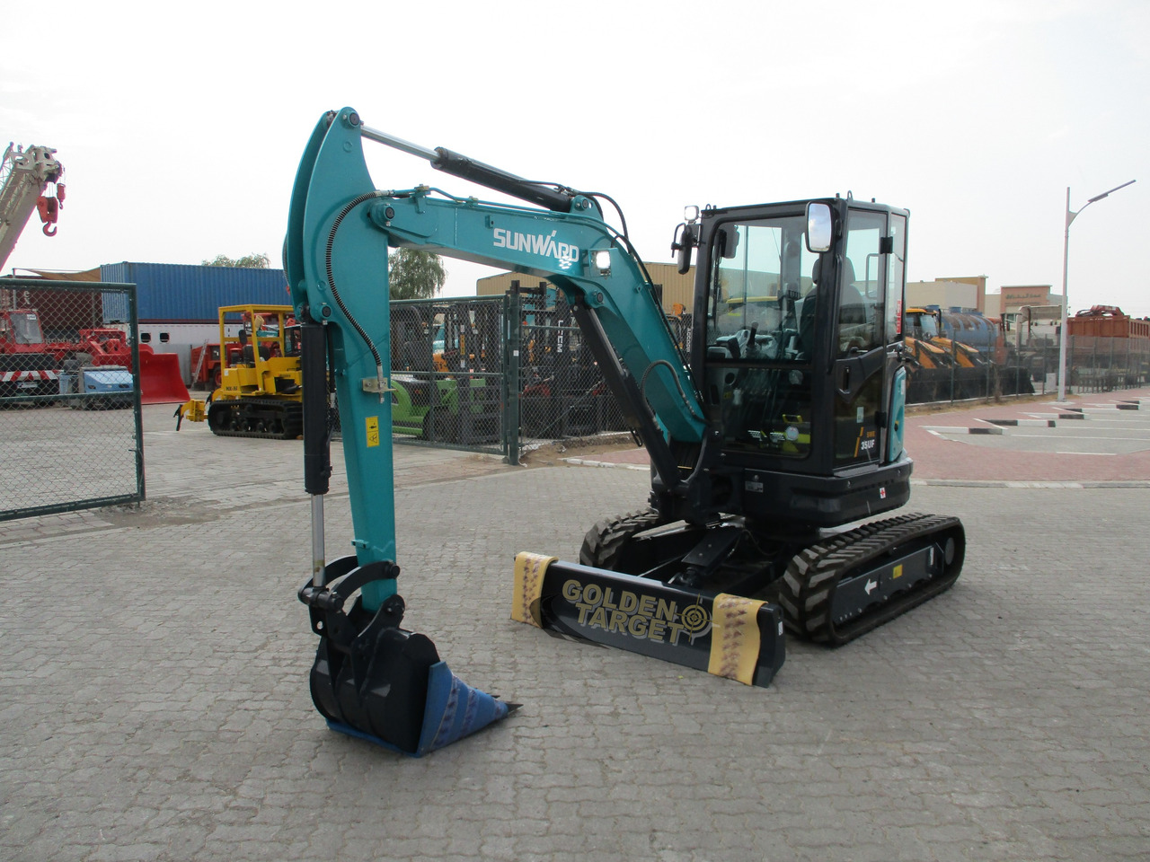 SUNWARD SWE35UF Mini Hydraulic Excavator - Ekskavator mini: gambar 2 SUNWARD SWE35UF Mini Hydraulic Excavator - Ekskavator mini: gambar 2