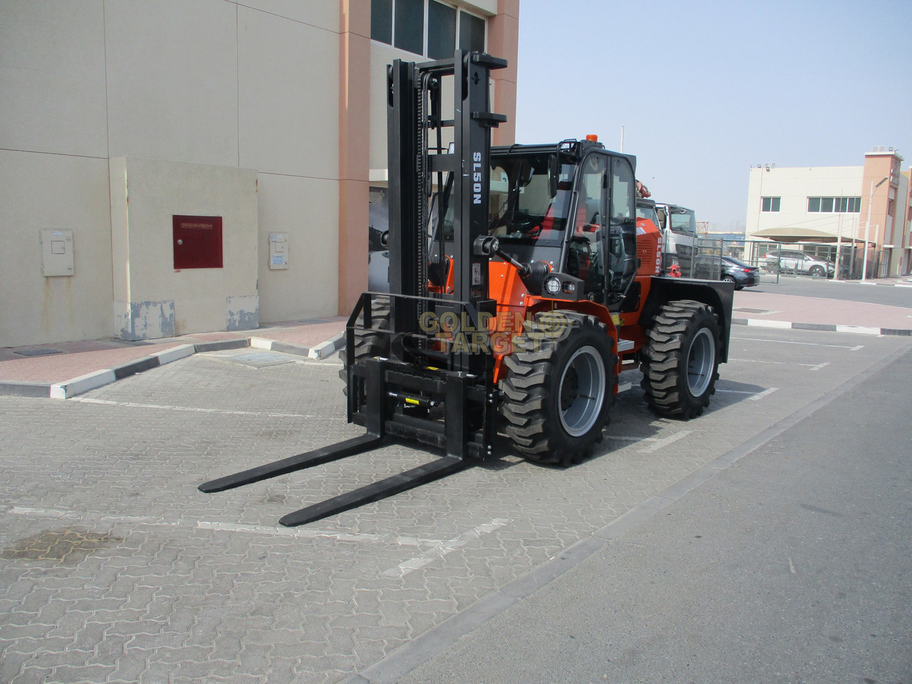 Solution SL50N Rough Terrain Forklift - Forklift diesel: gambar 2 Solution SL50N Rough Terrain Forklift - Forklift diesel: gambar 2