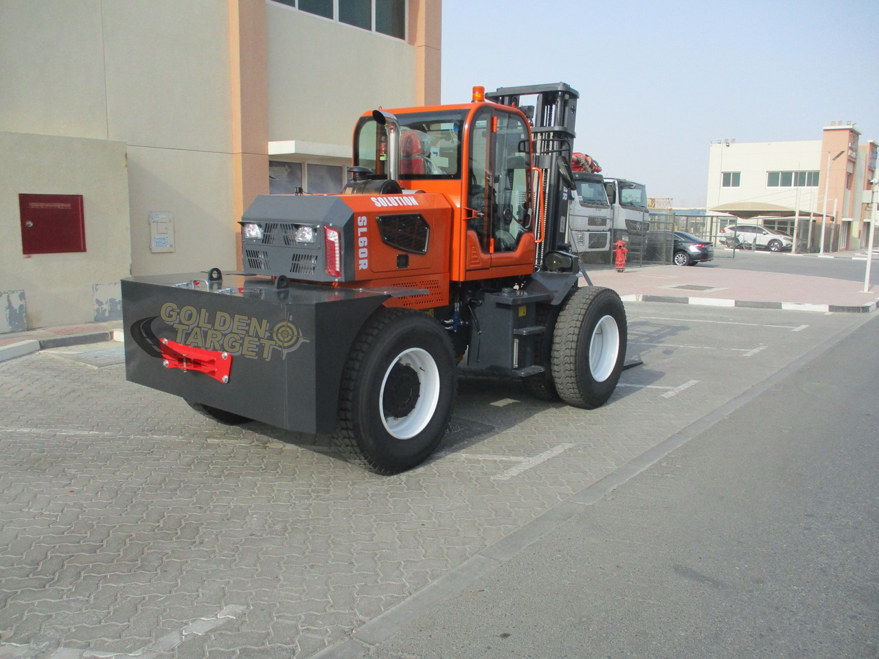 Solution SL60R Rough Terrain Forklift - Forklift diesel: gambar 3 Solution SL60R Rough Terrain Forklift - Forklift diesel: gambar 3