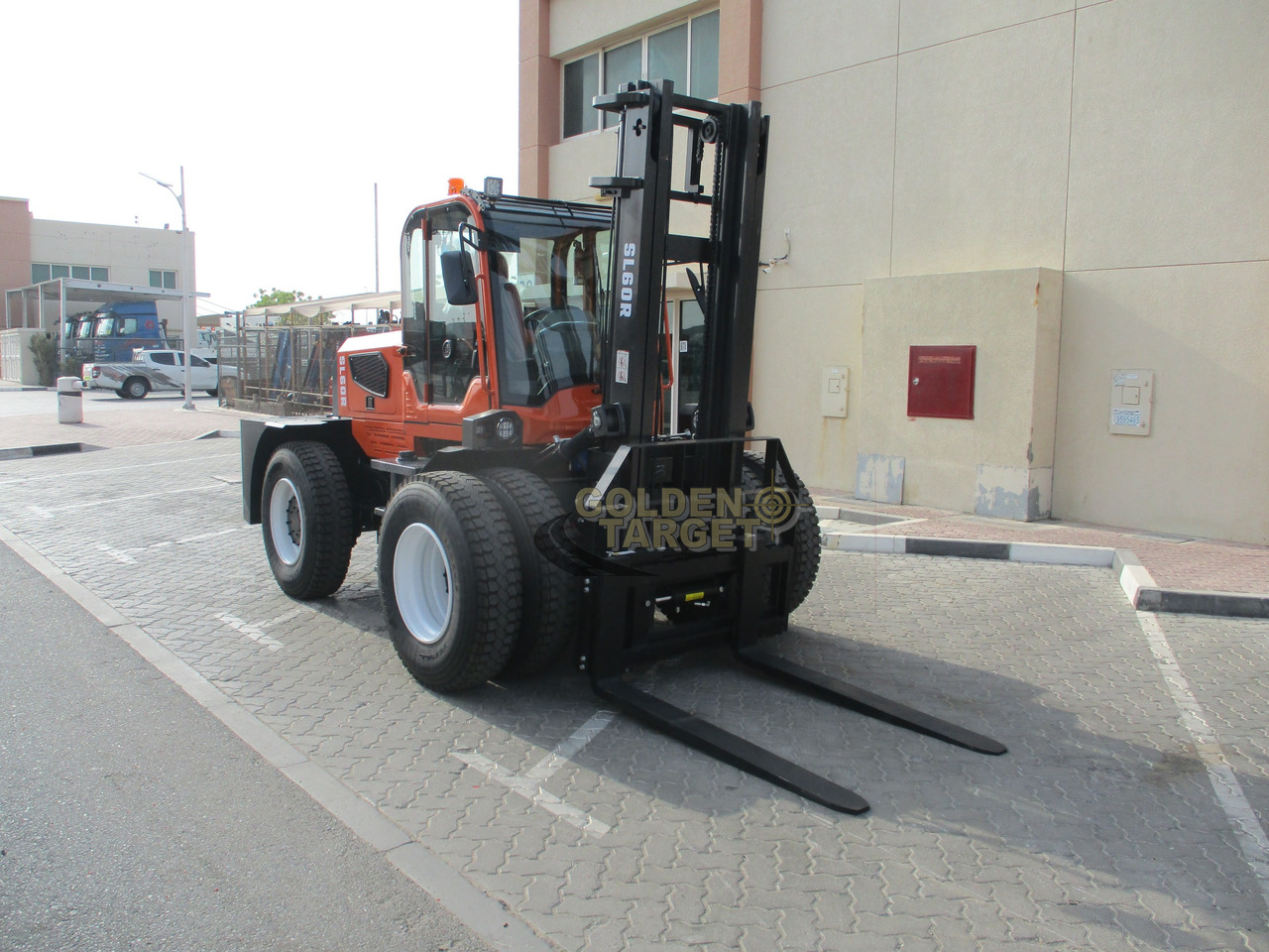 Solution SL60R Rough Terrain Forklift - Forklift diesel: gambar 1 Solution SL60R Rough Terrain Forklift - Forklift diesel: gambar 1