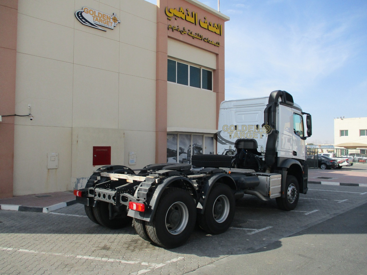 Mercedes-Benz Actros 3342 6x4 Right Hand Head Truck - Tractor head: gambar 3 Mercedes-Benz Actros 3342 6x4 Right Hand Head Truck - Tractor head: gambar 3