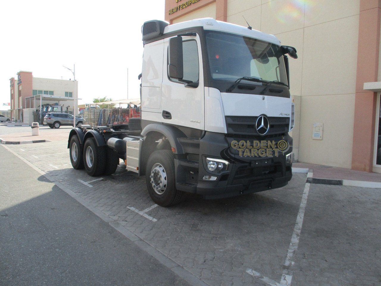 Mercedes-Benz Actros 3342 6x4 Right Hand Head Truck - Tractor head: gambar 1 Mercedes-Benz Actros 3342 6x4 Right Hand Head Truck - Tractor head: gambar 1