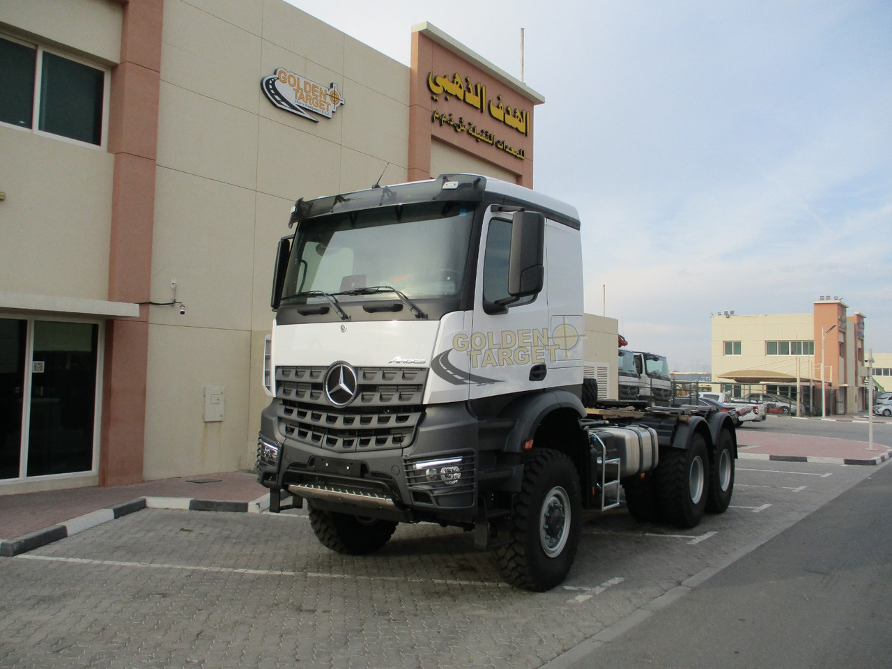 Mercedes-Benz Arocs 3342 6x6 Head Truck - Tractor head: gambar 2 Mercedes-Benz Arocs 3342 6x6 Head Truck - Tractor head: gambar 2