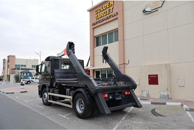 Volvo FM440 - Truk skip loader: gambar 3 Volvo FM440 - Truk skip loader: gambar 3