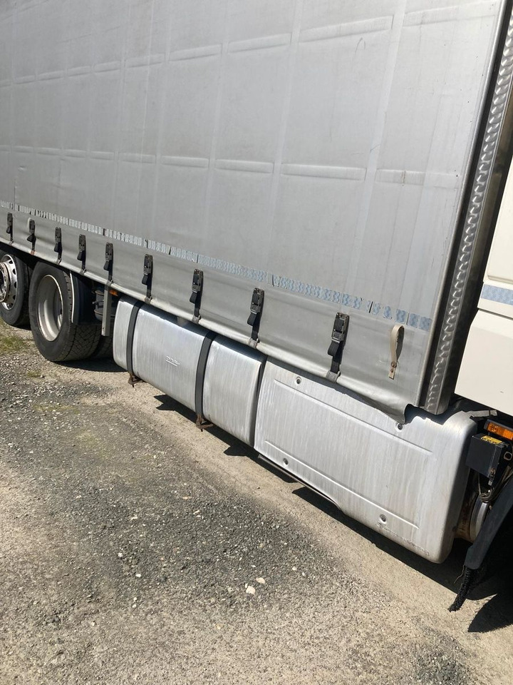 DAF XF 460 SSC 6x2 tandem jumbo - Truk dengan terpal samping: gambar 5 DAF XF 460 SSC 6x2 tandem jumbo - Truk dengan terpal samping: gambar 5