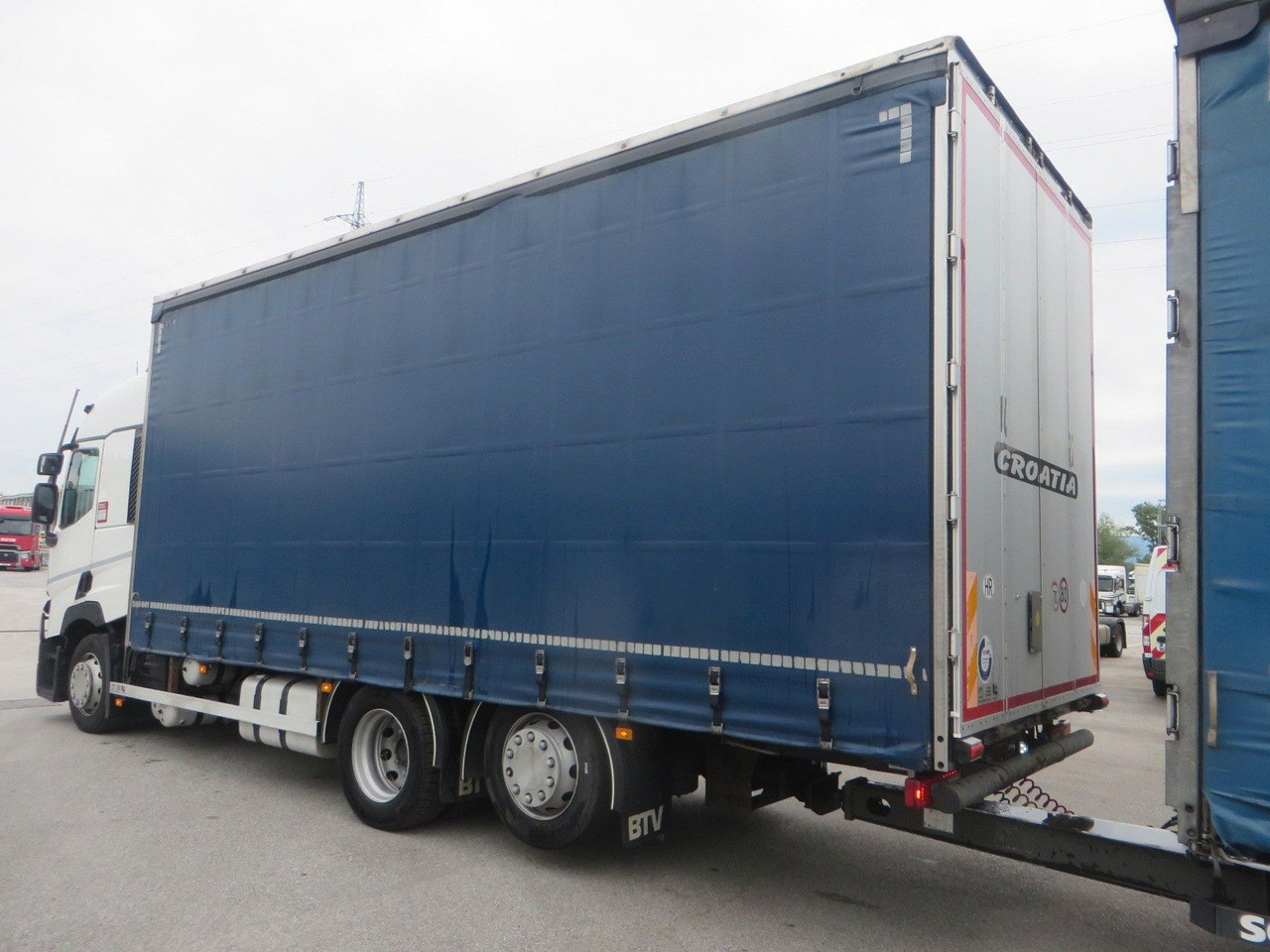 Renault T480 SC 6x2 Tandem jumbo 116m3 - Truk dengan terpal samping: gambar 5 Renault T480 SC 6x2 Tandem jumbo 116m3 - Truk dengan terpal samping: gambar 5