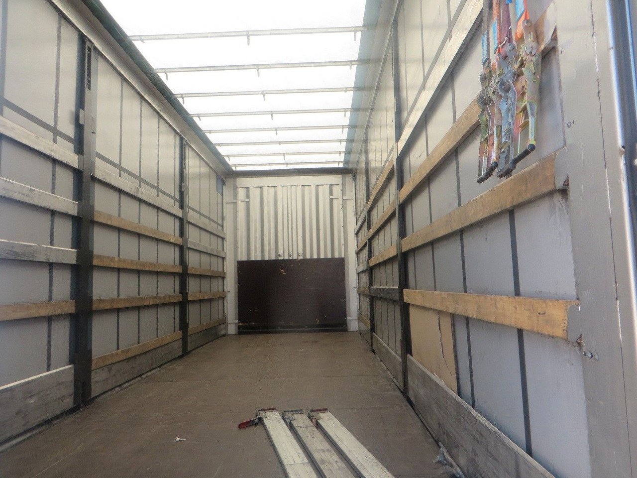 Truk dengan terpal samping Renault T480 SC 6x2 tandem jumbo 116m3: gambar 20