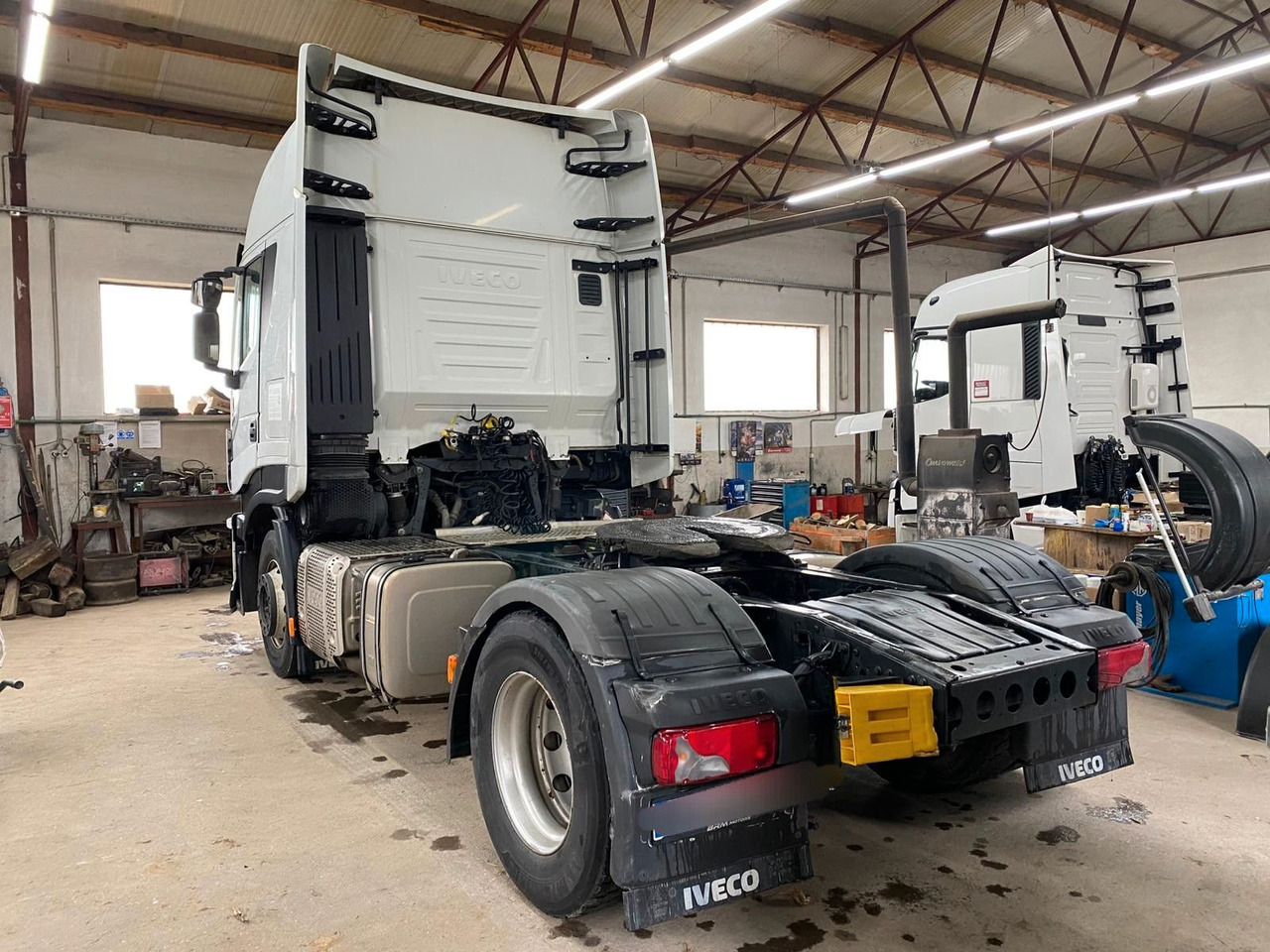 Iveco Stralis 460 Hi-Way 4x2Tractor -Tipper hydraulic - Tractor head: gambar 5 Iveco Stralis 460 Hi-Way 4x2Tractor -Tipper hydraulic - Tractor head: gambar 5
