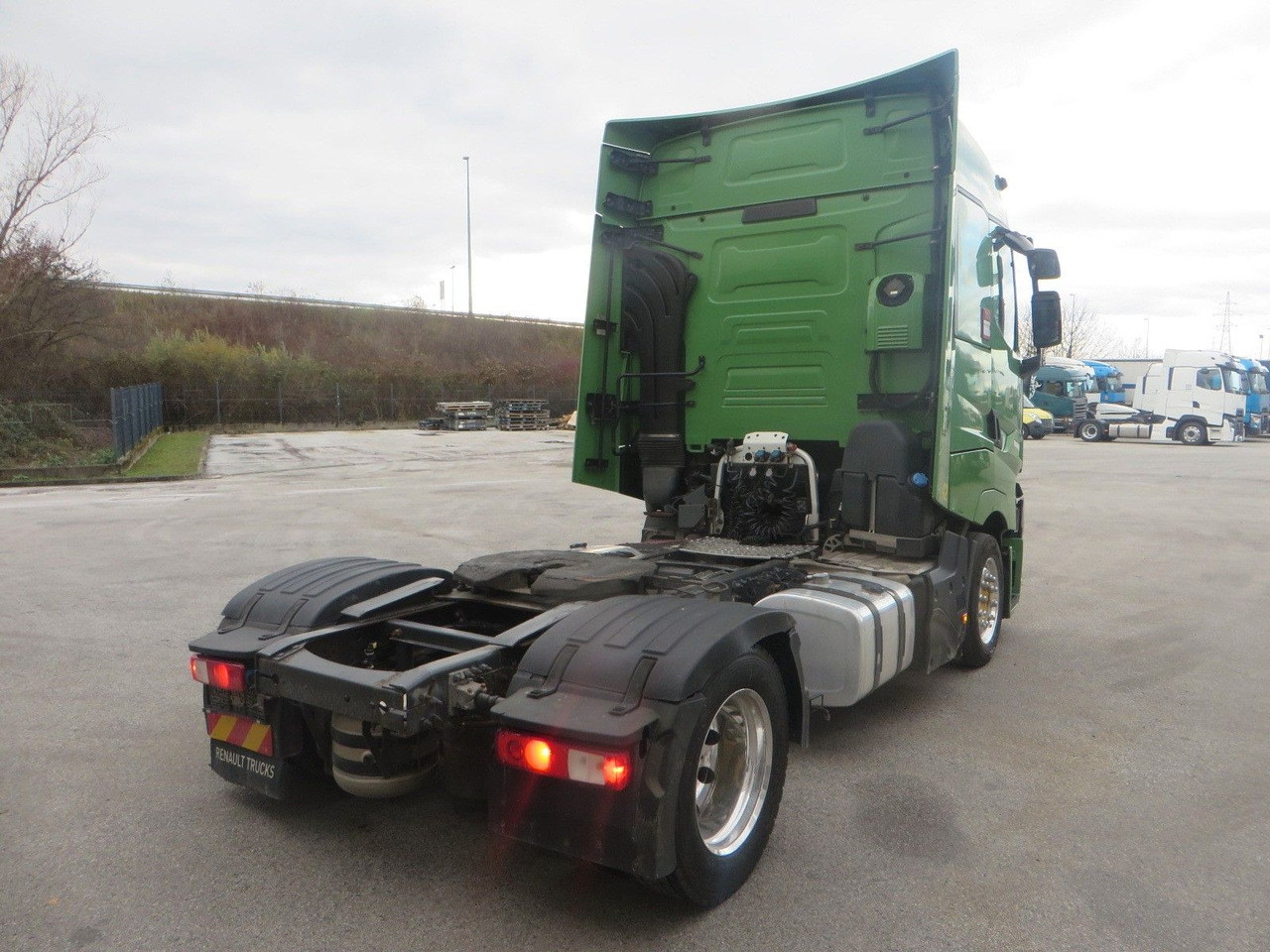 Renault T520 HSC 4x2Tractor mega Retarder - Tractor head: gambar 3 Renault T520 HSC 4x2Tractor mega Retarder - Tractor head: gambar 3