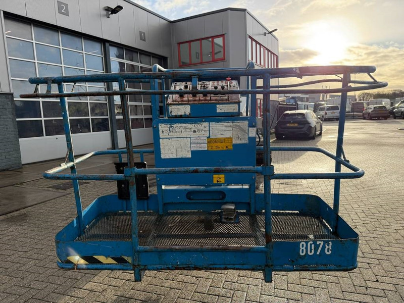 Aichi SR 18 A - Boom teleskopik: gambar 5 Aichi SR 18 A - Boom teleskopik: gambar 5