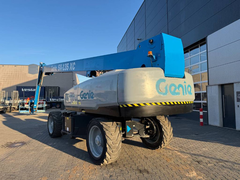 Genie SX 135 XC - Boom teleskopik: gambar 3 Genie SX 135 XC - Boom teleskopik: gambar 3