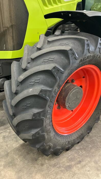 Claas Arion 540 - Traktor: gambar 2 Claas Arion 540 - Traktor: gambar 2