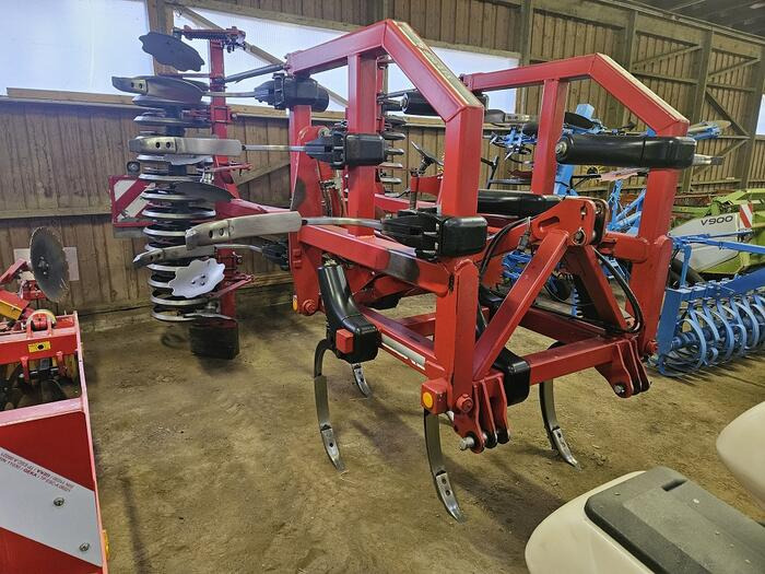 Horsch Terrano 4 FX - Petani: gambar 2 Horsch Terrano 4 FX - Petani: gambar 2