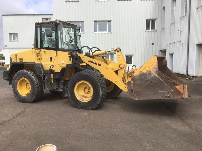 Komatsu WA 150-5 - Wheel loader: gambar 1 Komatsu WA 150-5 - Wheel loader: gambar 1