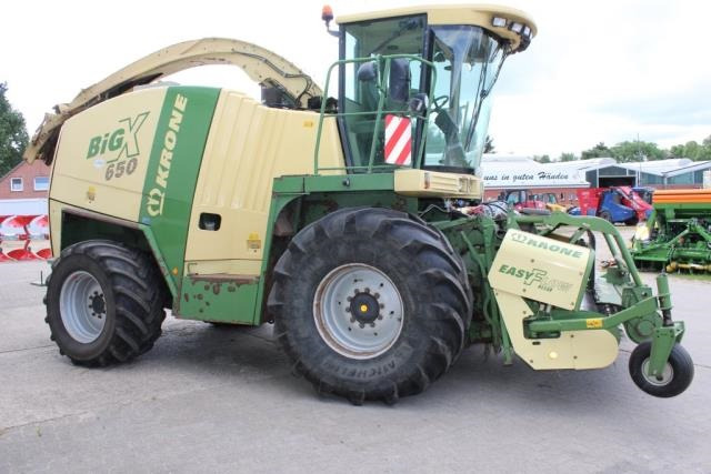 Krone BiG X 650 - Pemanen hijauan: gambar 1 Krone BiG X 650 - Pemanen hijauan: gambar 1
