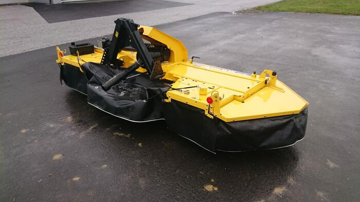 New Holland Duradisc F300 - Mesin pemotong padang rumput: gambar 2 New Holland Duradisc F300 - Mesin pemotong padang rumput: gambar 2