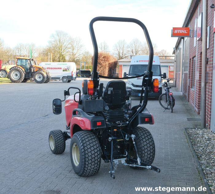 Yanmar SA221 - Traktor: gambar 4 Yanmar SA221 - Traktor: gambar 4
