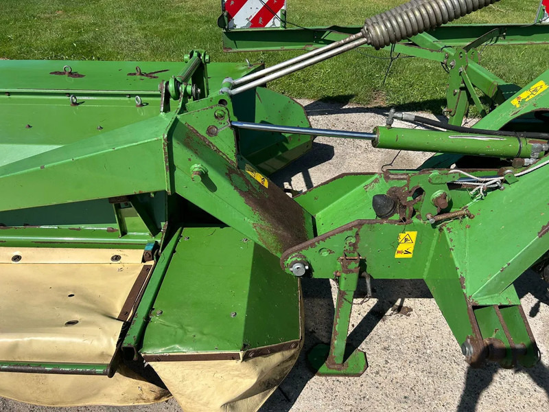Krone Easycut 9140 CV triple maaier - Mesin pemotong padang rumput: gambar 5 Krone Easycut 9140 CV triple maaier - Mesin pemotong padang rumput: gambar 5