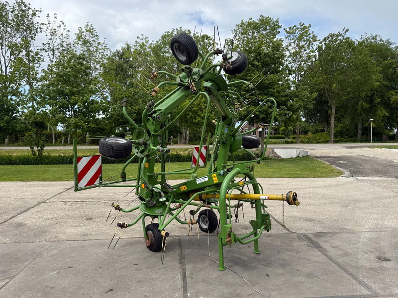 Krone KW 6.70/6 Schudder schuilstelling - Tedder/ Menyapu: gambar 1 Krone KW 6.70/6 Schudder schuilstelling - Tedder/ Menyapu: gambar 1