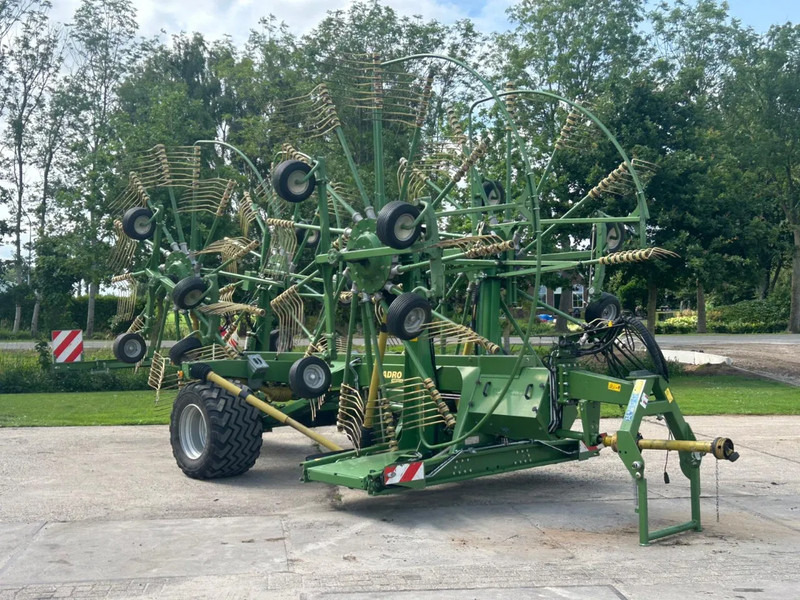Krone Krone swadro 1400 Plus Zwadhark 4 rotor hark - Tedder/ Menyapu: gambar 2 Krone Krone swadro 1400 Plus Zwadhark 4 rotor hark - Tedder/ Menyapu: gambar 2