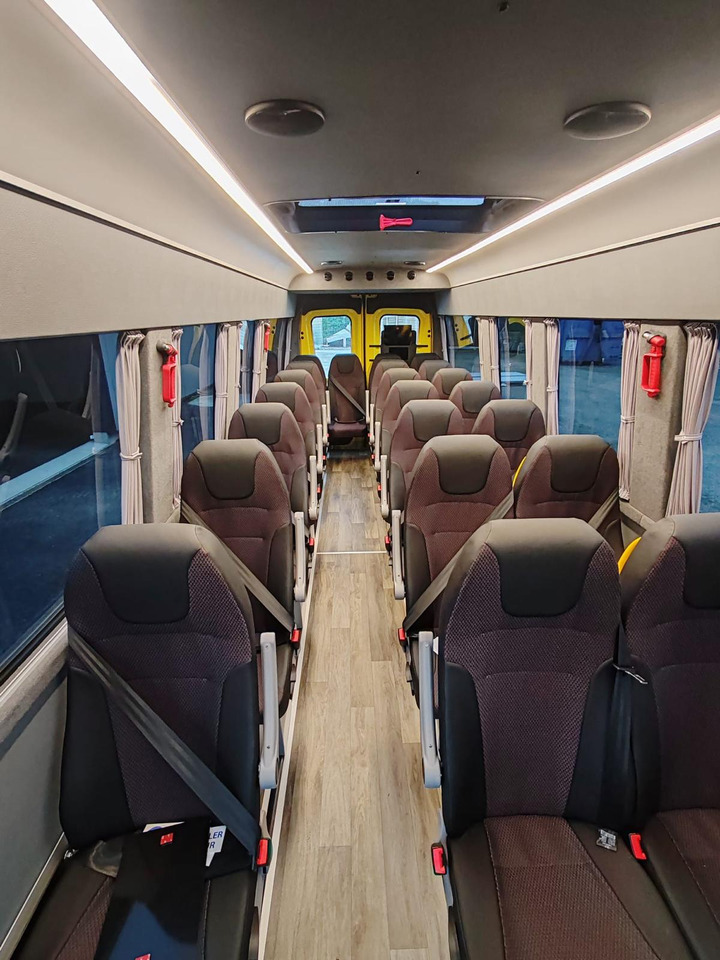 Leasing 5 MINIBUS IVECO DAILY NEUF ET NON IMMATRICULE 5 MINIBUS IVECO DAILY NEUF ET NON IMMATRICULE: gambar 8 Leasing 5 MINIBUS IVECO DAILY NEUF ET NON IMMATRICULE 5 MINIBUS IVECO DAILY NEUF ET NON IMMATRICULE: gambar 8