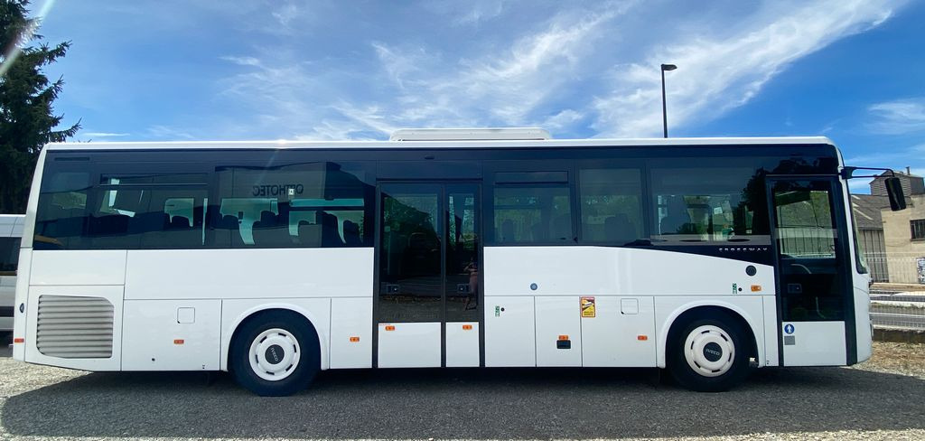 IVECO CROSSWAY 2020 10M60 - Bus pinggiran kota: gambar 4 IVECO CROSSWAY 2020 10M60 - Bus pinggiran kota: gambar 4