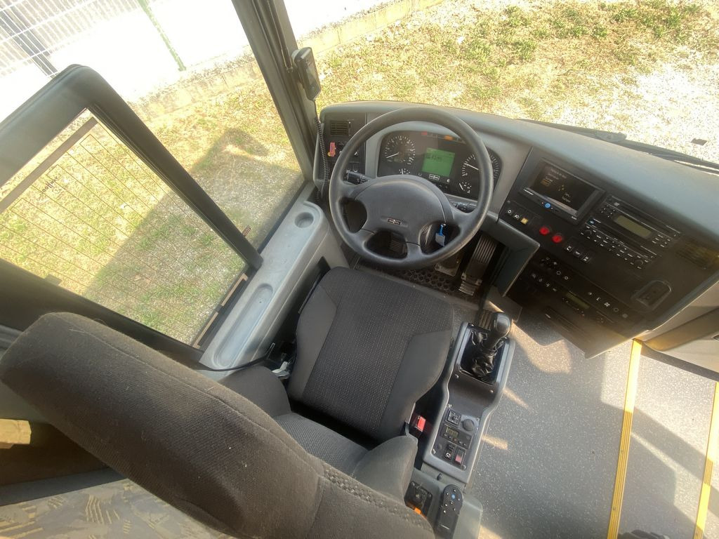 Bus pariwisata VANHOOL T911 2008: gambar 12 Bus pariwisata VANHOOL T911 2008: gambar 12