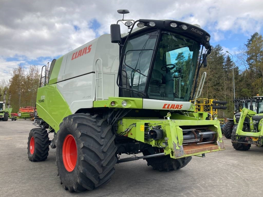 Claas Tucano 570 - Pemanen gabungan: gambar 1 Claas Tucano 570 - Pemanen gabungan: gambar 1