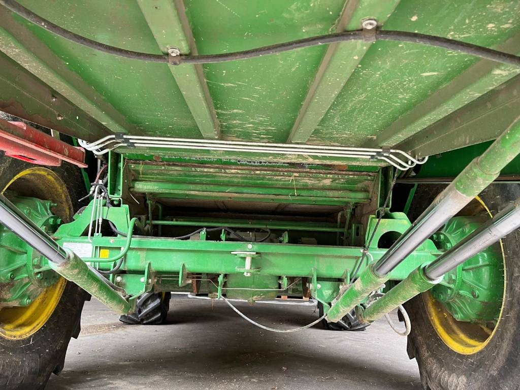John Deere W 440 - Pemanen gabungan: gambar 2 John Deere W 440 - Pemanen gabungan: gambar 2