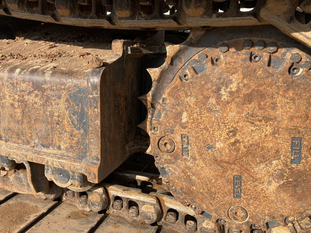 Kobelco SK 210 LC-10 - Ekskavator perayap: gambar 5 Kobelco SK 210 LC-10 - Ekskavator perayap: gambar 5
