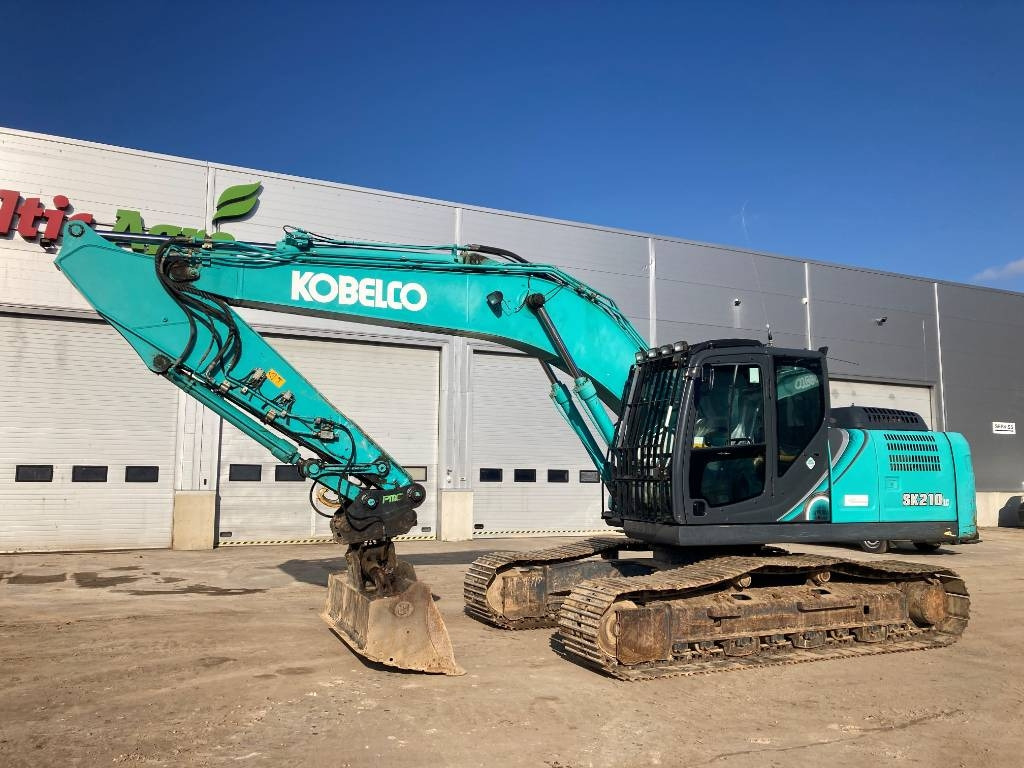 Kobelco SK 210 LC-10 - Ekskavator perayap: gambar 1 Kobelco SK 210 LC-10 - Ekskavator perayap: gambar 1