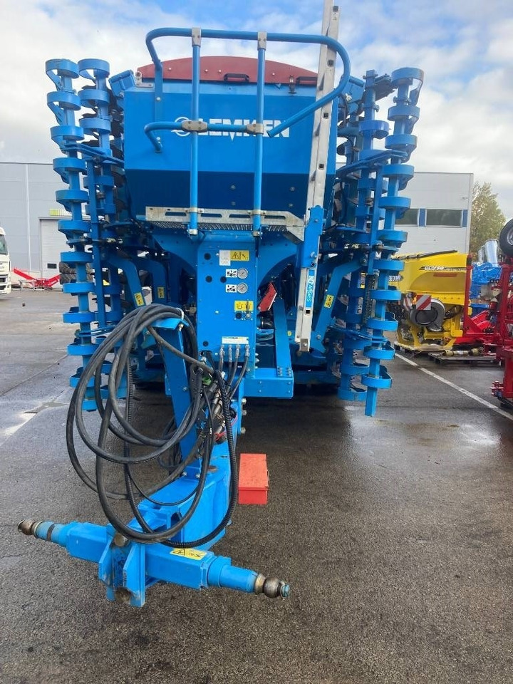 Lemken Compact-Solitair 9/600 - Menggabungkan bor benih: gambar 3 Lemken Compact-Solitair 9/600 - Menggabungkan bor benih: gambar 3