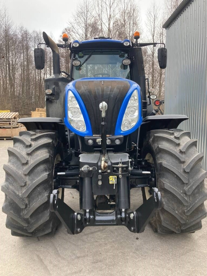 New Holland T 8.320 AC - Traktor: gambar 5 New Holland T 8.320 AC - Traktor: gambar 5